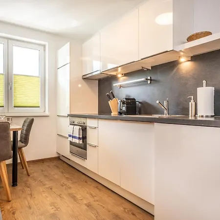 Alpha Apartment *